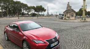  A LEXUS A CHAMPS-ÉLYSÉE-N EGY HIGH-END GASZTRO ESEMÉNYEN MUTATTA MEG ELŐSZÖR ÚJ RC KUPÉT
