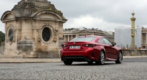  A LEXUS A CHAMPS-ÉLYSÉE-N EGY HIGH-END GASZTRO ESEMÉNYEN MUTATTA MEG ELŐSZÖR ÚJ RC KUPÉT