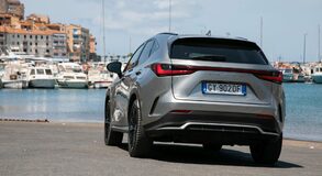 Lexus NX 2022