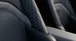 Jön  a Lexus UX Sport 