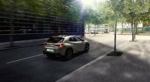 Jön  a Lexus UX Sport 