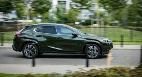 Lexus UX 2024