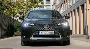 Lexus UX 2024