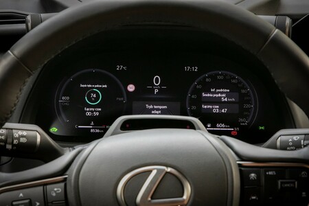LEXUS SPRZEDAŁ W POLSCE JUŻ PONAD 50 TYS. HYBRYD 