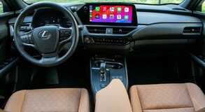 Lexus UX 2024