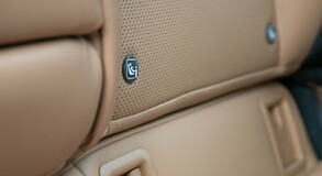 Lexus UX 2024
