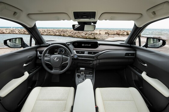  A JAPÁN ÖRÖKSÉG ÉS HAGYOMÁNYOK HATÁSA A VAONATÚJ LEXUS UX CROSSOVERRE   