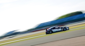 Załoga Emil Frey Lexus Racing na podium w Silverstone