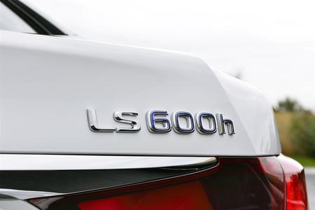 LEXUS CLIMATE CONCIERGE. INNOWACYJNY I ZAAWANSOWANY SYSTEM ZARZĄDZANIA TEMPERATURĄ W KABINIE