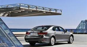 LS 600h 2012