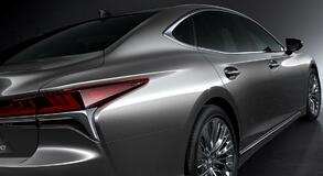 2018 LS