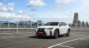 2018 UX F Sport