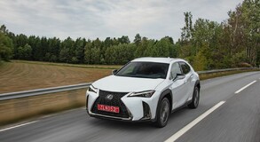 2018 UX F Sport