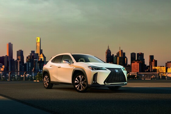 LEXUS UX - Nový pohľad na SUV pre ženy v meste
