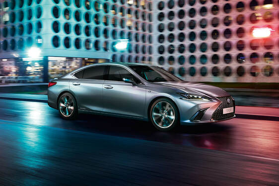  A LEXUS LETISZTULT DIZÁJNMEGOLDÁSAI AZ ŐSI JAPÁN KÉZMŰVES HAGYOMÁNYOKBAN GYÖKEREZNEK