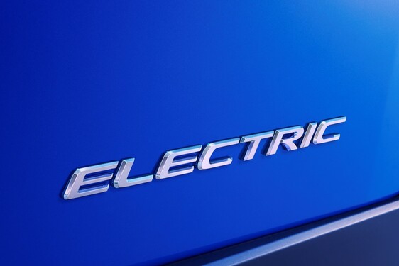 V ČÍNE DEBUTUJE ELEKTRICKÝ LEXUS