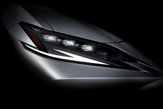 LEXUS ODHALÍ NOVÉ ES UŽ 19. APRÍLA