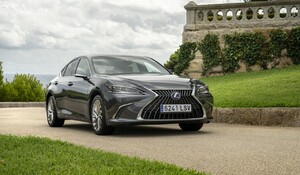 Press kit - NOVÝ LEXUS ES 300h