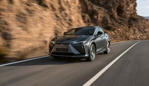 SVĚTOVÁ PREMIÉRA ELEKTRICKÉHO MODELU LEXUS RZ 450e 