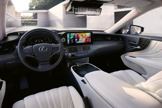Új Lexus LS: a prémium kivitel, a konnektivitás és okos technológiák csúcsa