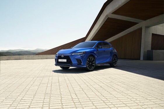 Mini akciófilmmel reklámozza a Lexus a vadonatúj RX turbófelöltöltéses hibrid kivitelét