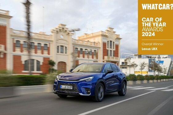 NOVÝ LEXUS LBX ZÍSKAL OCENĚNÍ OD  MAGAZÍNU WHAT CAR?