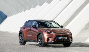 LEXUS BUSINESS WEEK PŘINESE NOVÉ SUV LBX ZA AKČNÍ CENU 699 000 KČ