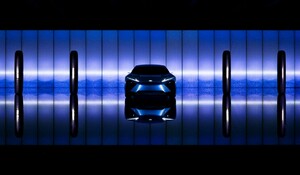 LEXUS NA MILÁNSKÉM TÝDNU DESIGNU PŘEDSTAVUJE EXPOZICI TIME