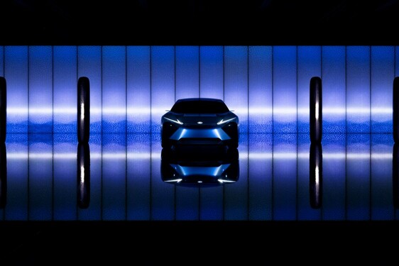  LEXUS NA MILÁNSKOM TÝŽDNI DIZAJNU PREDSTAVUJE EXPOZÍCIU TIME