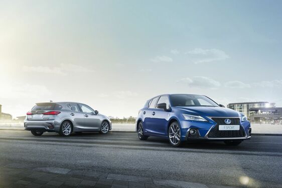 MODERNIZOVANÝ LEXUS CT 200H: ŠPORTOVEJŠÍ VZHĽAD, UPRAVENÝ INTERIÉR A PROGRESÍVNA VÝBAVA