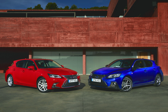 MÉG TRENDIBB LETT A LEXUS CT