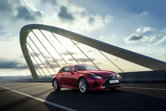  LEXUS NA AUTOSALÓNE V PARÍŽI 2018