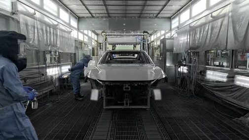 Nowy Lexus ES Lakierowanie