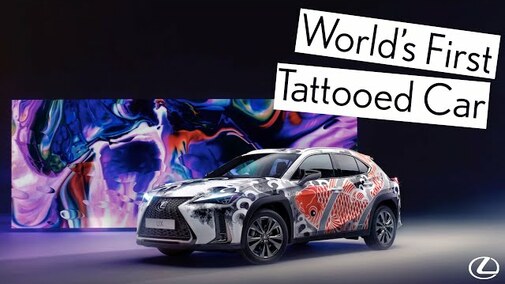 První auto s tetováním je Lexus UX