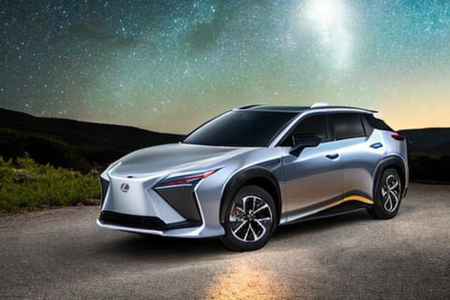 SZTUCZNA INTELIGENCJA POMOGŁA STWORZYĆ PERFEKCYJNE LEXUSY RX I RZ