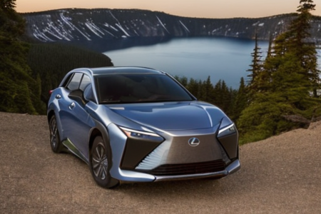 SZTUCZNA INTELIGENCJA POMOGŁA STWORZYĆ PERFEKCYJNE LEXUSY RX I RZ
