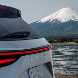 Lexus NX teaser