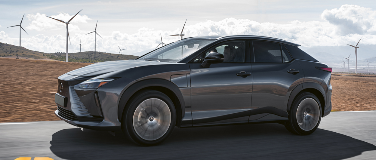ELEKTRYCZNY LEXUS RZ NAJLEPSZYM NISKOEMISYJNYM SAMOCHODEM ROKU W GRAND PRIX AUTO MOTO 2023