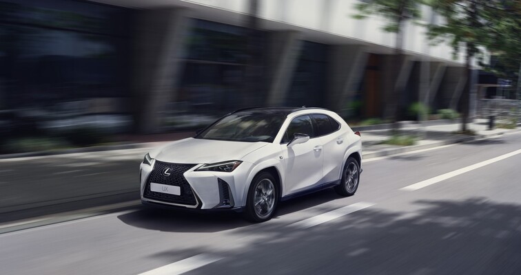 KLUCZOWE MODELE TOYOTY I LEXUSA WŚRÓD NAJBEZPIECZNIEJSZYCH SAMOCHODÓW NA AMERYKAŃSKIM RYNKU