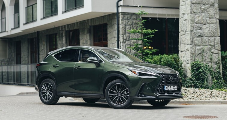 LEXUS SPRZEDAŁ W POLSCE JUŻ PONAD 50 TYS. SAMOCHODÓW