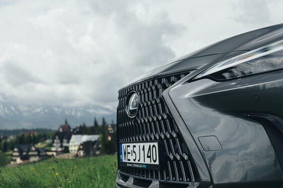 Lexus NX 2022