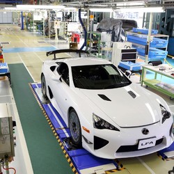 Nieznana historia Lexusa LFA