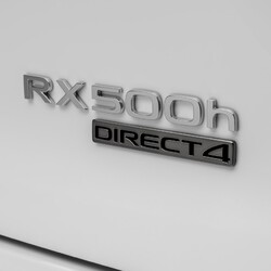 RX 500H F SPORT WHITE IN STUDIO