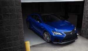  SOSEM VOLT MÉG ENNYIRE ÜTŐS A LEXUS RC F SPORTKUPÉ