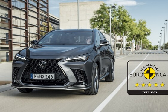 NOWY LEXUS NX OTRZYMAŁ MAKSYMALNE PIĘĆ GWIAZDEK W NIEZALEŻNYCH TESTACH BEZPIECZEŃSTWA EURO NCAP