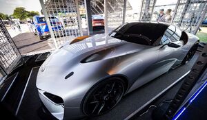LEXUS PRIVÁŽA NA GOODWOOD ELEKTRIFIKOVANÝ ŠPORTOVÝ KONCEPT