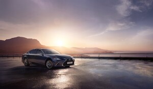 MODEL LEXUS ES PRE ROK 2023 PRICHÁDZA S RADOM VYLEPŠENÍ