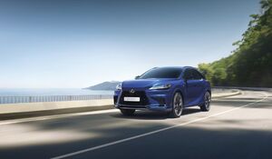 VÝKONNÝ ELEKTRICKÝ HYBRID: ÚPLNE NOVÝ MODEL RX 500h