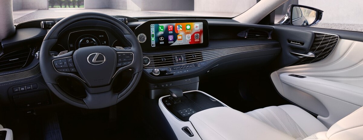 LEXUS LS 2023 JE CHYTŘEJŠÍ  A PROPOJENĚJŠÍ S OKOLÍM