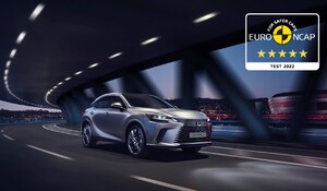 Megáll, ha a sofőr nem képes rá: ötcsillagos biztonságot nyújt a vadonatúj Lexus RX